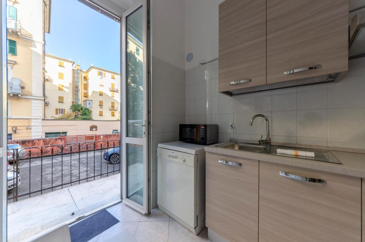 Altido Modern Flat For 6 In The Heart Of Genova Foce Apartment Luaran gambar